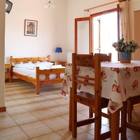 Seaview - Selfcatering Apartment - Helen No 2 Xiropigado Exterior foto