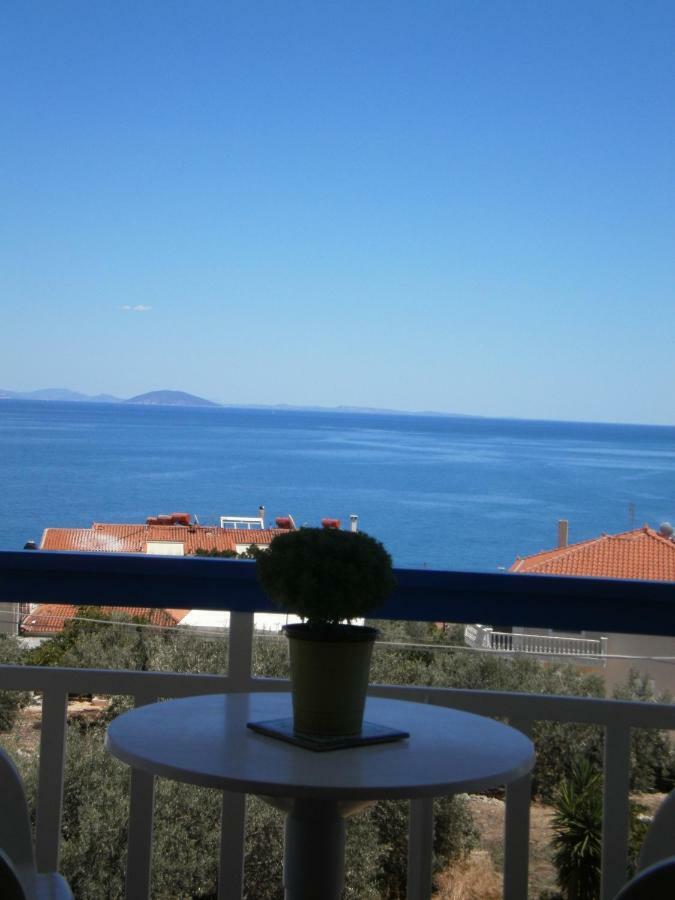 Seaview - Selfcatering Apartment - Helen No 2 Xiropigado Exterior foto