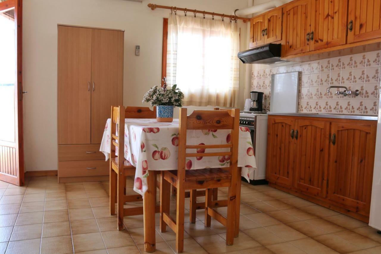 Seaview - Selfcatering Apartment - Helen No 2 Xiropigado Exterior foto