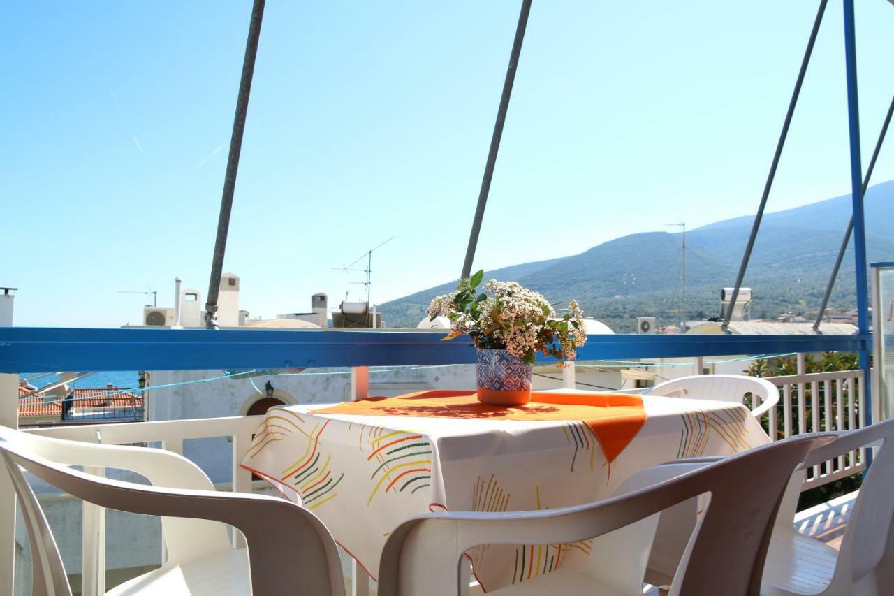 Seaview - Selfcatering Apartment - Helen No 2 Xiropigado Exterior foto