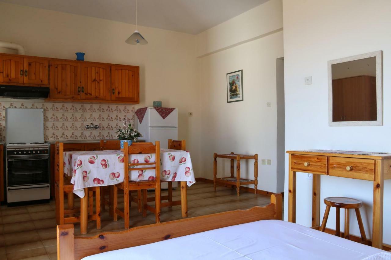Seaview - Selfcatering Apartment - Helen No 2 Xiropigado Exterior foto